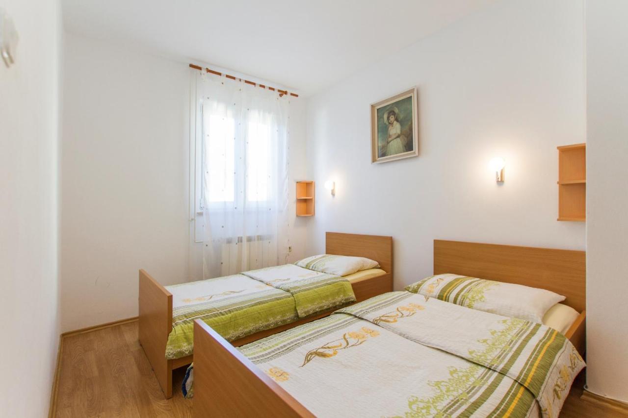 Apartments With A Parking Space Vinez, Labin - 11851 מראה חיצוני תמונה