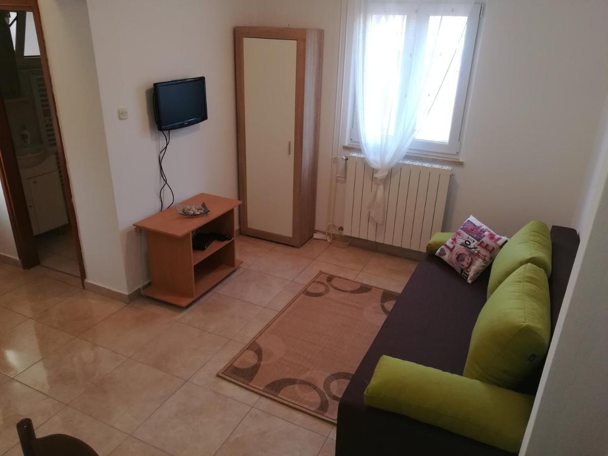 Apartments With A Parking Space Vinez, Labin - 11851 מראה חיצוני תמונה