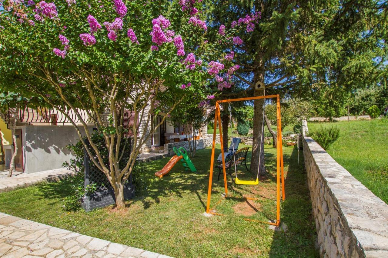 Apartments With A Parking Space Vinez, Labin - 11851 מראה חיצוני תמונה